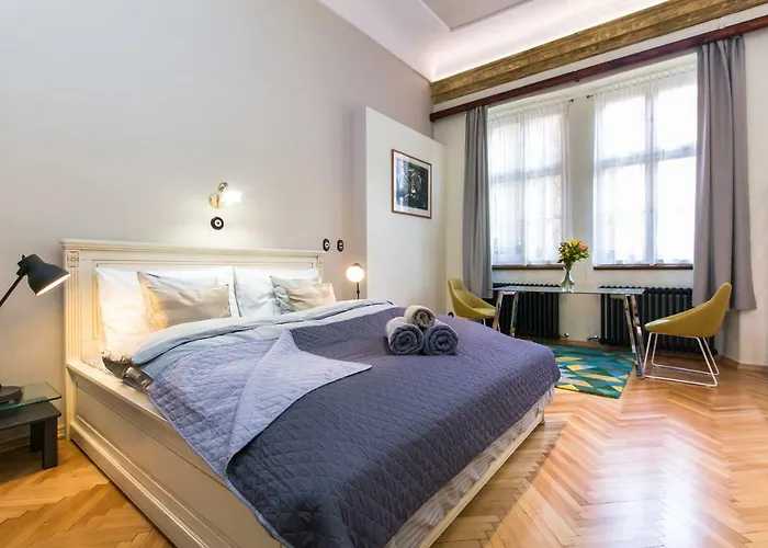 Apartment Nebovidy I - Historic Centre - Terrace - Air Conditioning