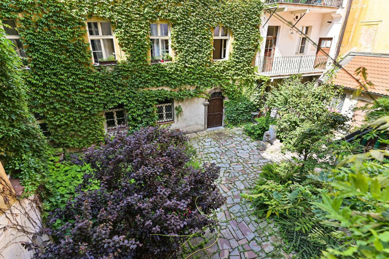 Nebovidy I - Historic Centre - Terrace - Air Conditioning *