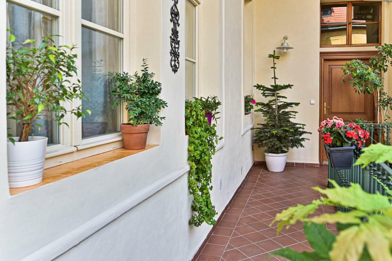Apartamento Nebovidy I - Historic Centre - Terrace - Air Conditioning Praga
